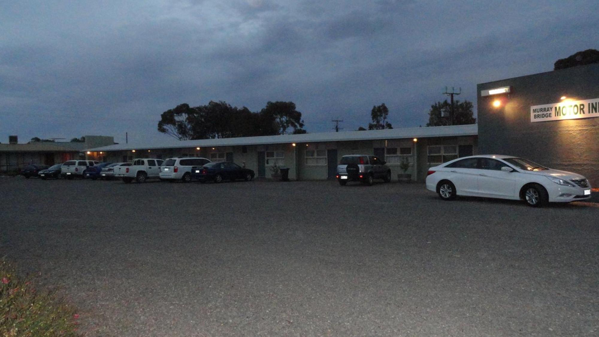 Murray Bridge Motor Inn Kültér fotó